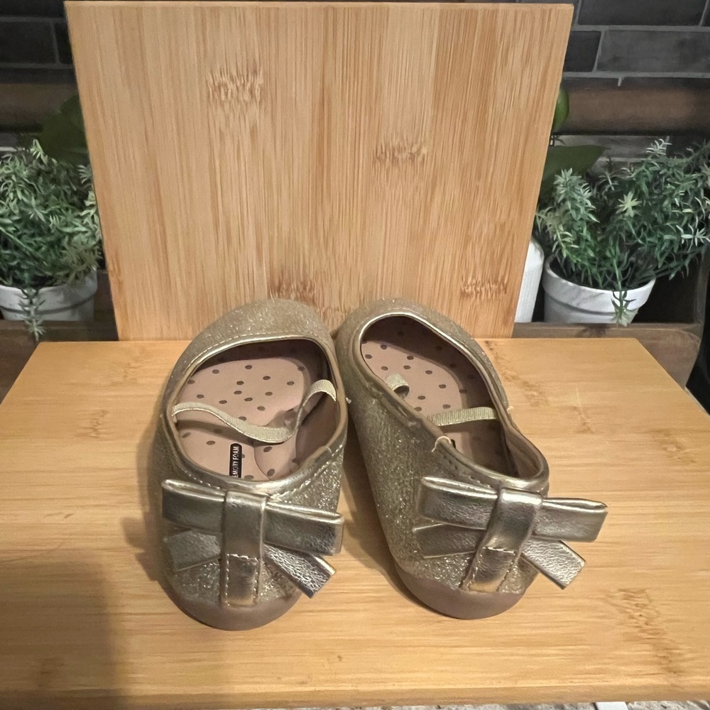 wonder nation Girls Glitter Slip-On Shoes in Gold - Picture 2 of 7